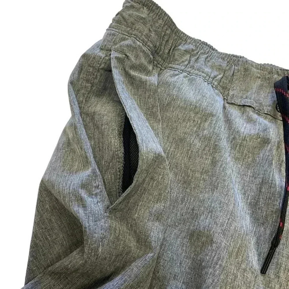 Spyder Castle Board Shorts Trunks Mesh Lined Size XL - Picture 5 of 9